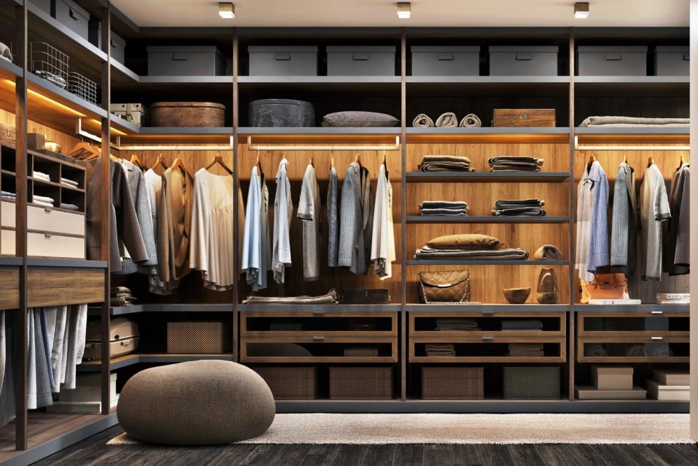 Améliorez votre espace de rangement grâce à la confection d'un dressing sur mesure