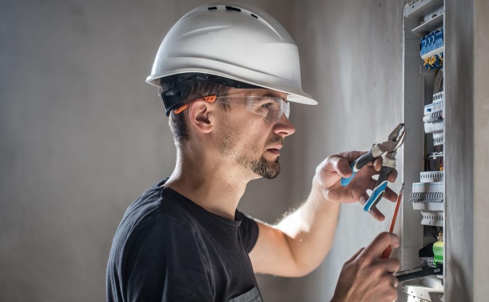 Nos professionnels assurent la rénovation complète de vos installations électriques